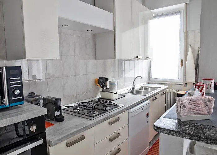 Nel Cuore Di - Box Privato דירה ארונה